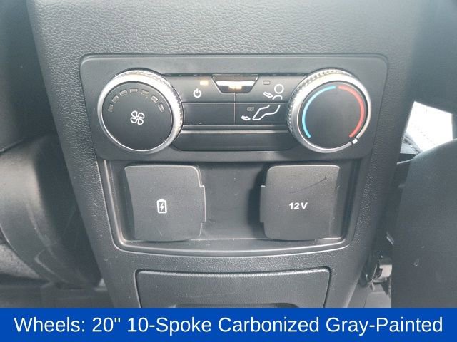 Used 2023 Ford Explorer XLT w/ Equipment Group 202A image 17