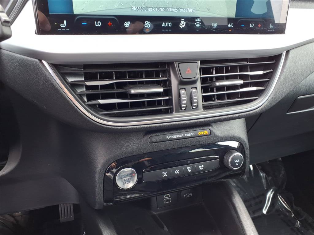 Used 2025 Ford Escape Platinum AWD/4WD image 11