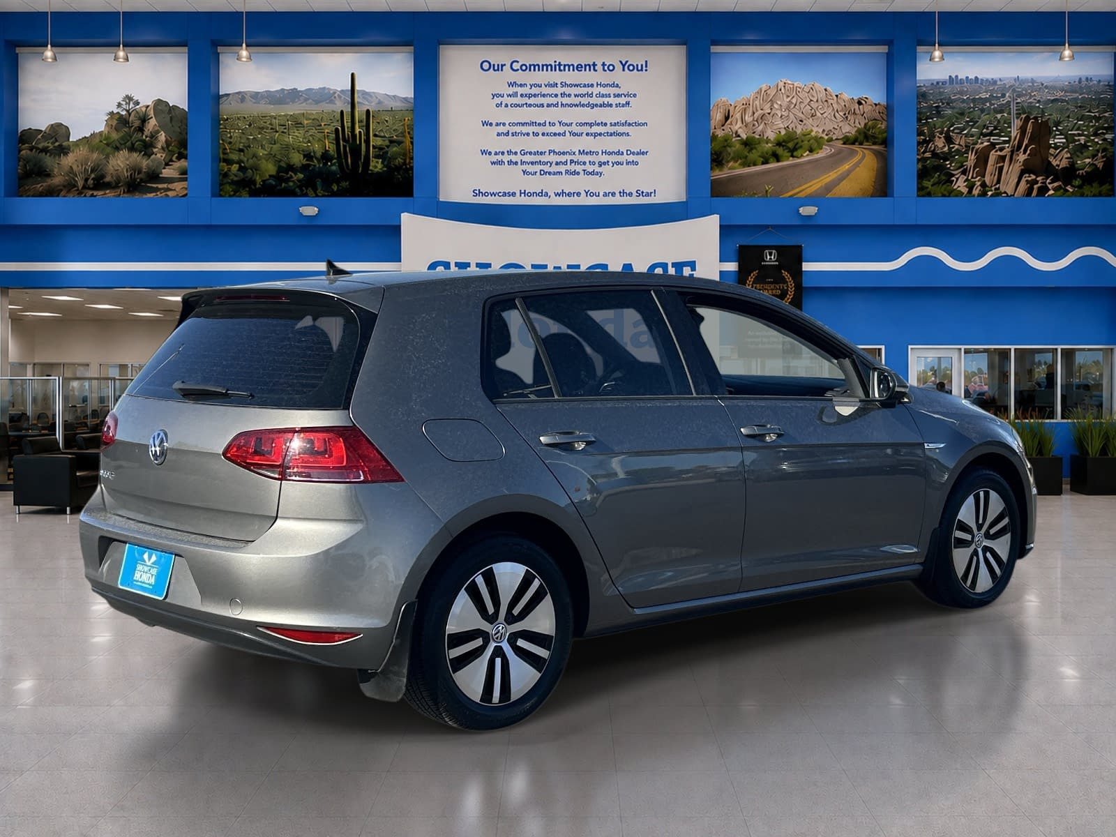Used 2016 Volkswagen e-Golf SE w/ DC Fast Charging Package FWD image 10