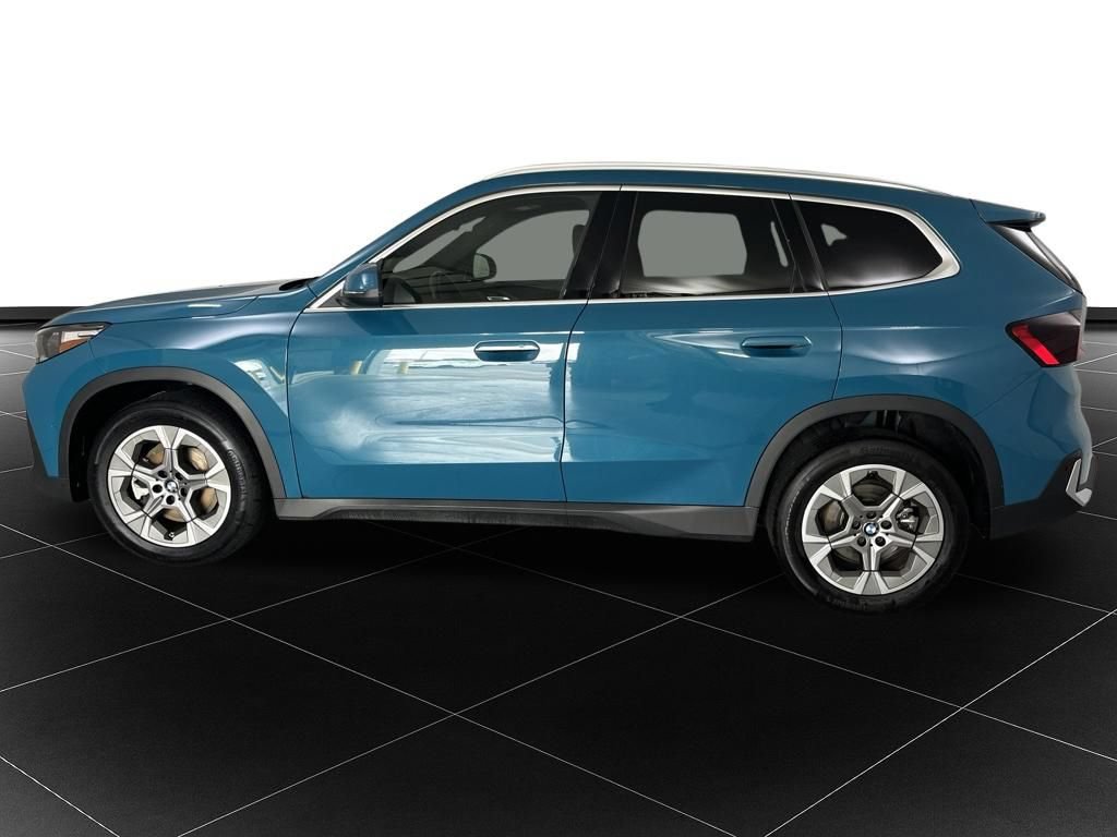 Used 2023 BMW X1 xDrive28i w/ Convenience Package AWD/4WD image 2
