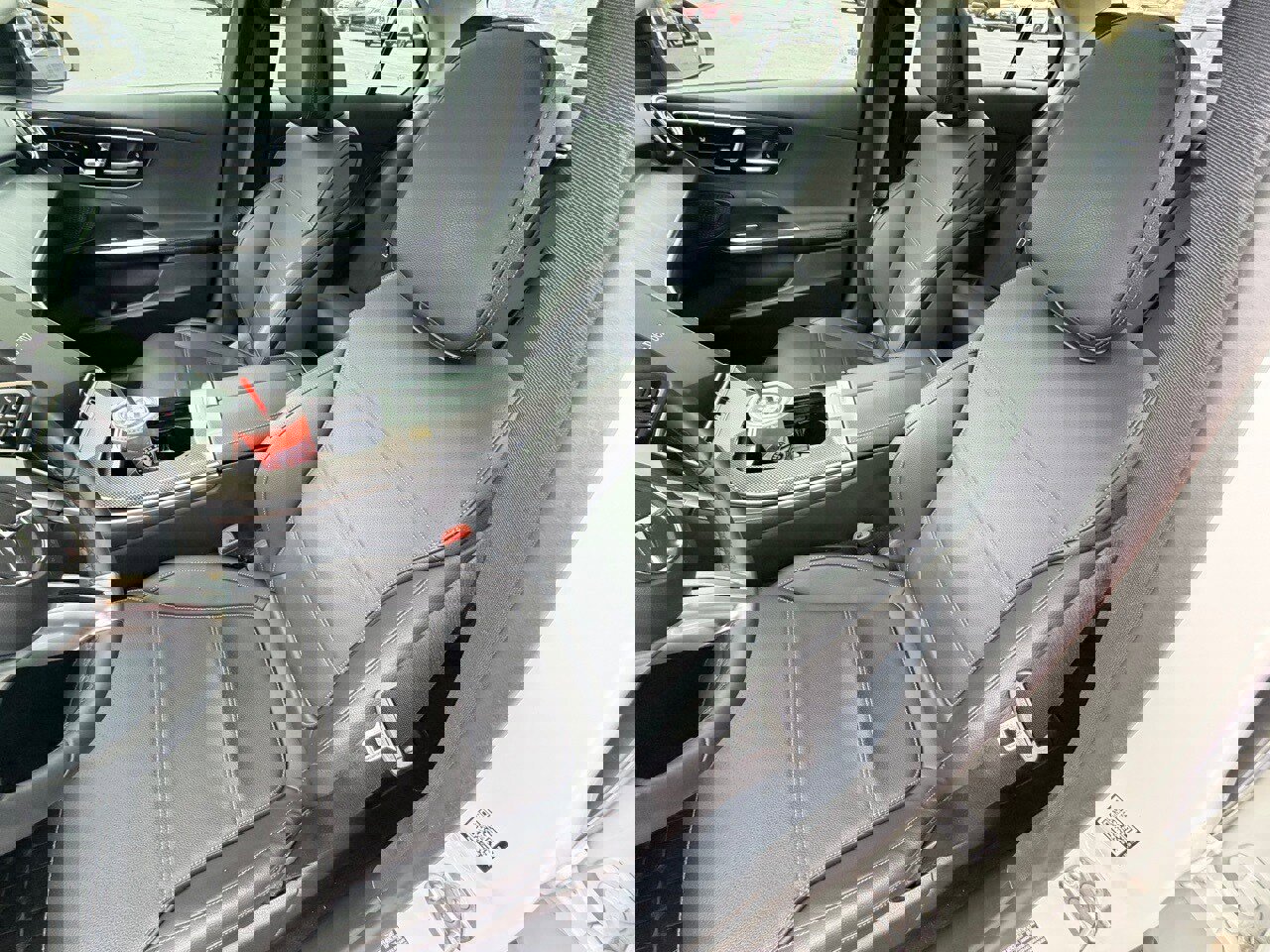 Used 2023 Mercedes-Benz C 300 4MATIC Sedan image 11