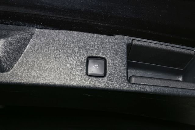 Used 2023 Ford Escape ST-Line w/ Tech Pack #1 AWD/4WD image 12