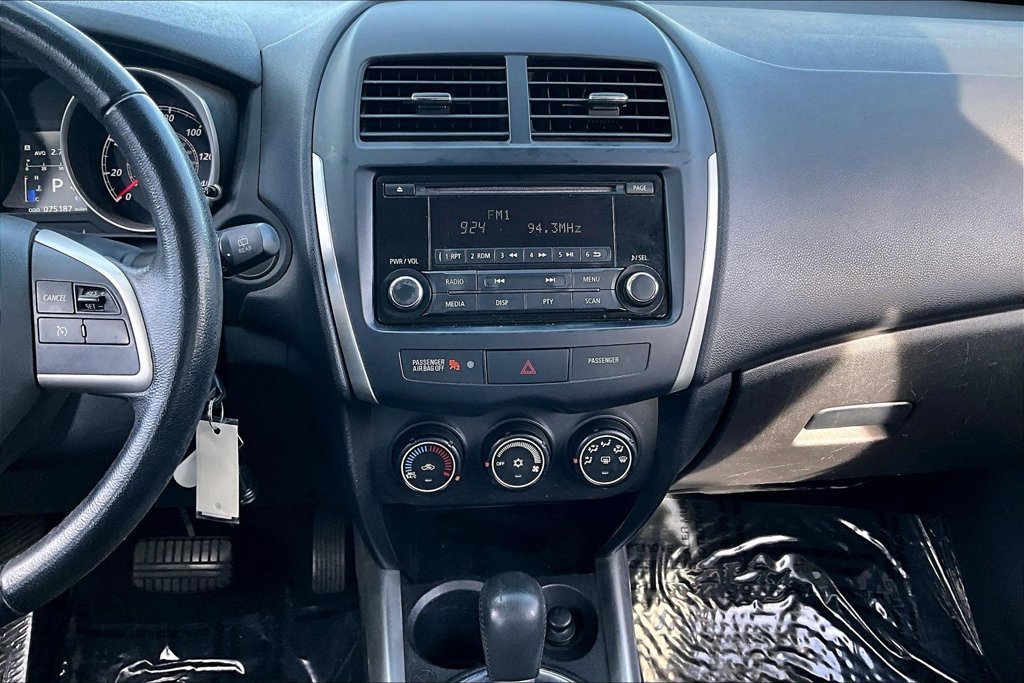 Used 2014 Mitsubishi Outlander Sport ES FWD image 19