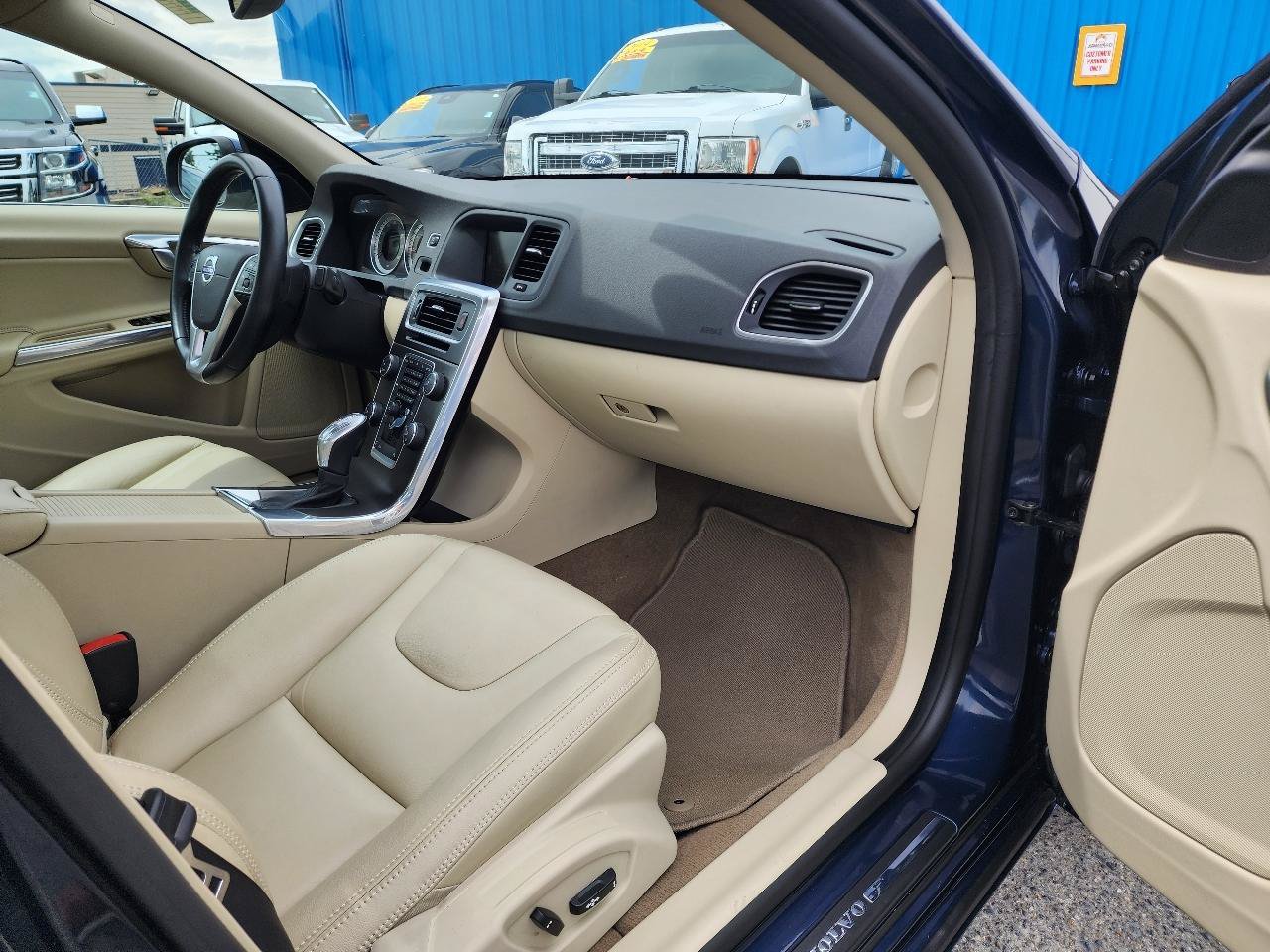 Used 2013 Volvo S60 T5 AWD/4WD image 28