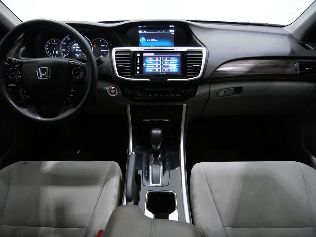 Used 2016 Honda Accord EX image 11