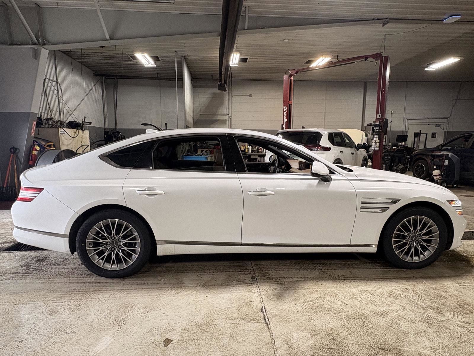 Used 2023 Genesis G80 2.5T image 7