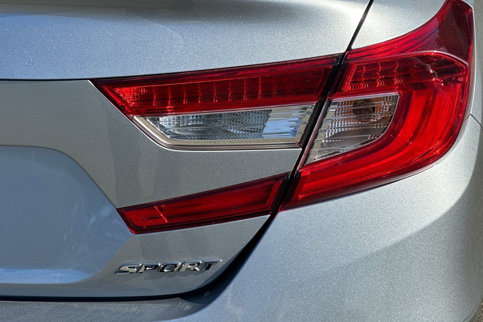 Used 2018 Honda Accord Sport image 33