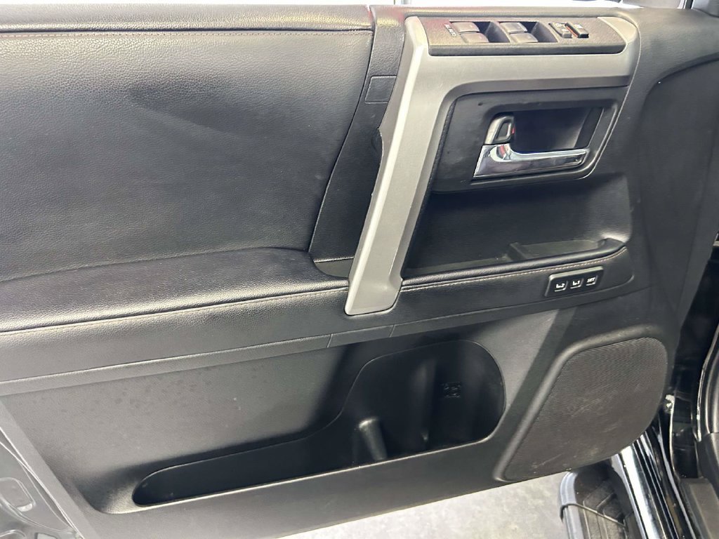Used 2024 Toyota 4Runner Limited AWD/4WD image 18