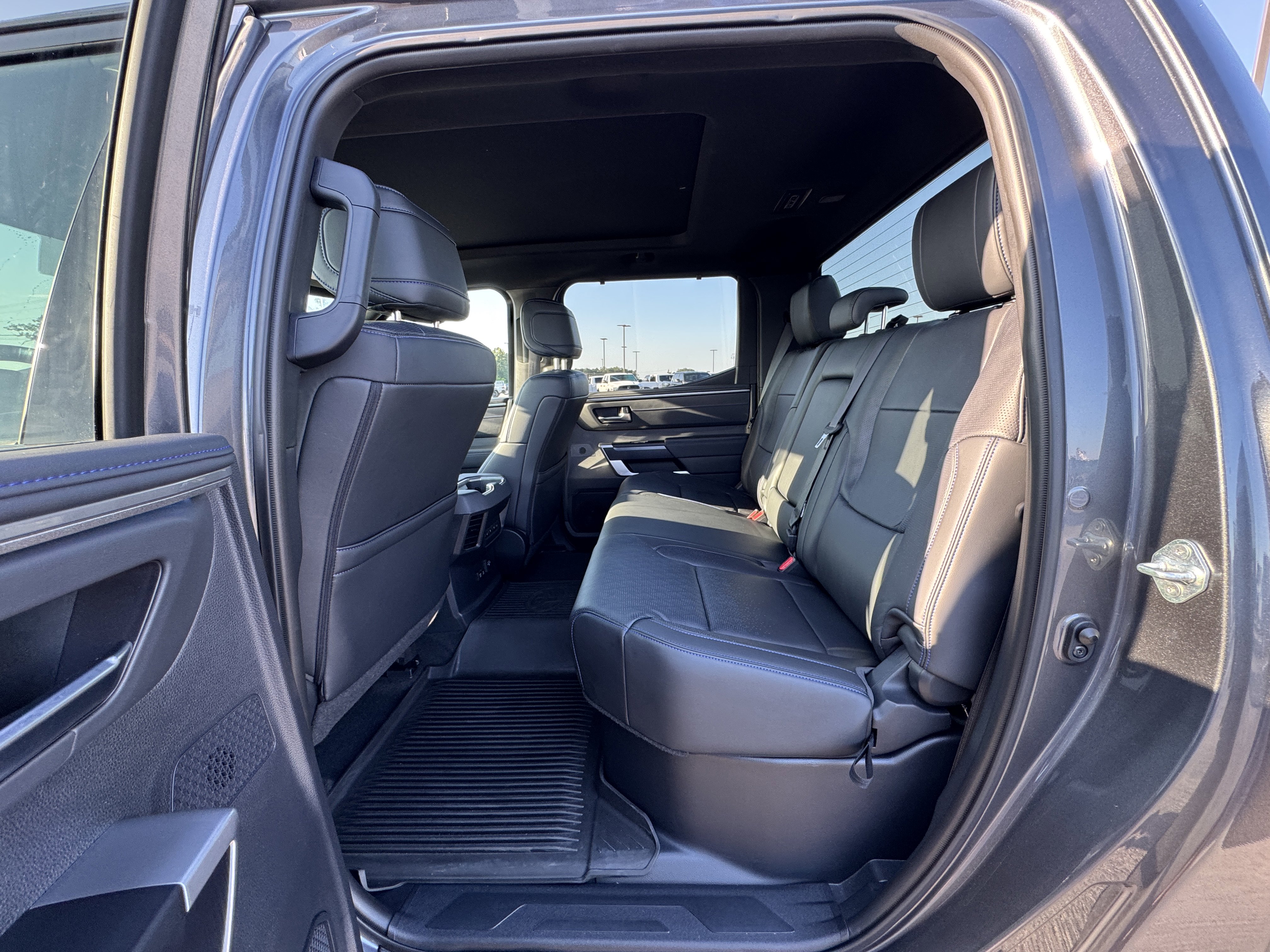 Used 2023 Toyota Tundra Platinum image 10