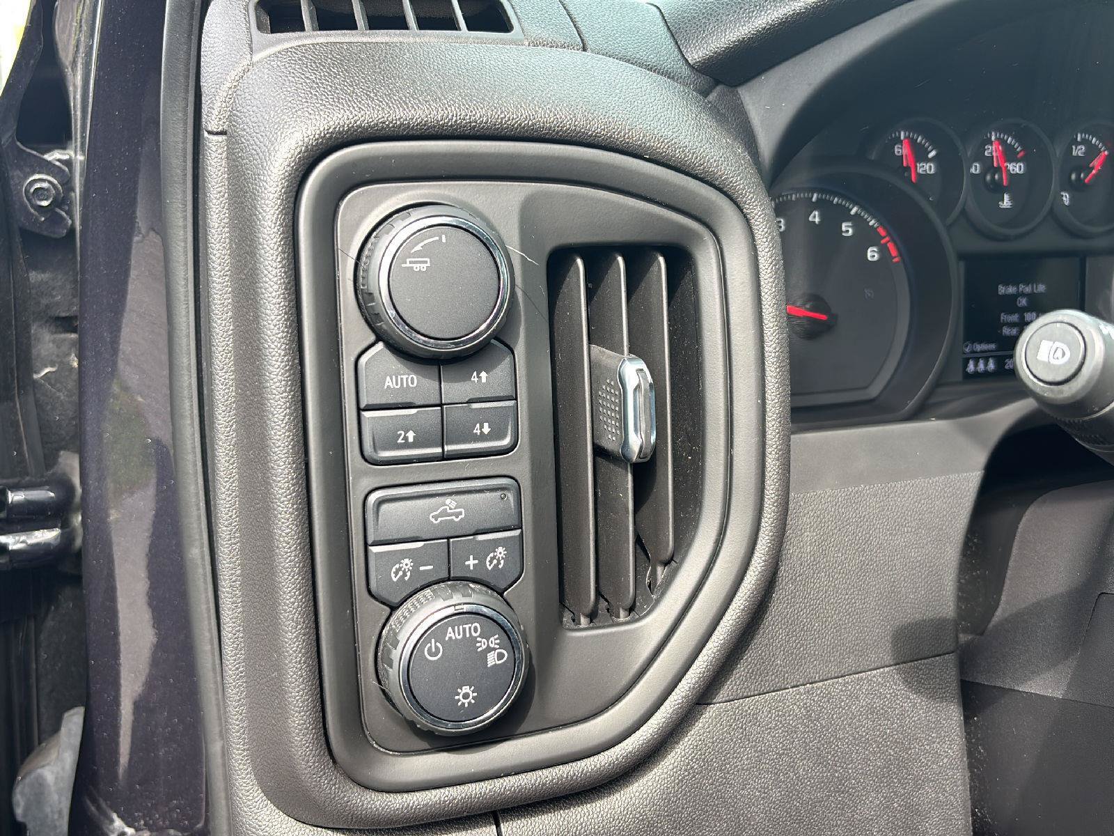 Used 2024 Chevrolet Silverado 1500 Custom Trail Boss AWD/4WD image 18