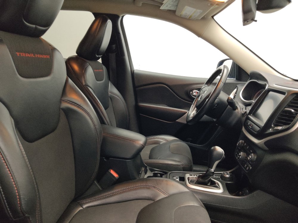 Used 2018 Jeep Cherokee Trailhawk image 21