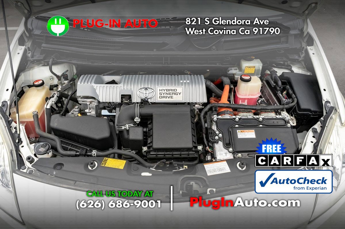 Used 2015 Toyota Prius Three w/ Solar Roof Package FWD image 12