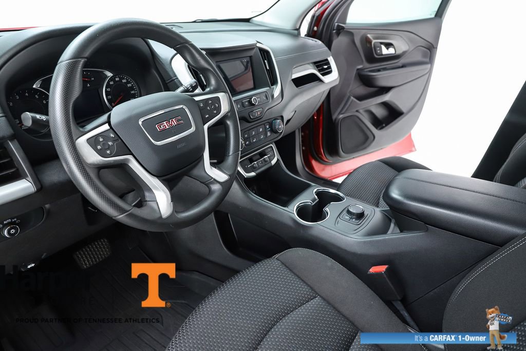 Used 2022 GMC Terrain SLE w/ Elevation Edition image 19