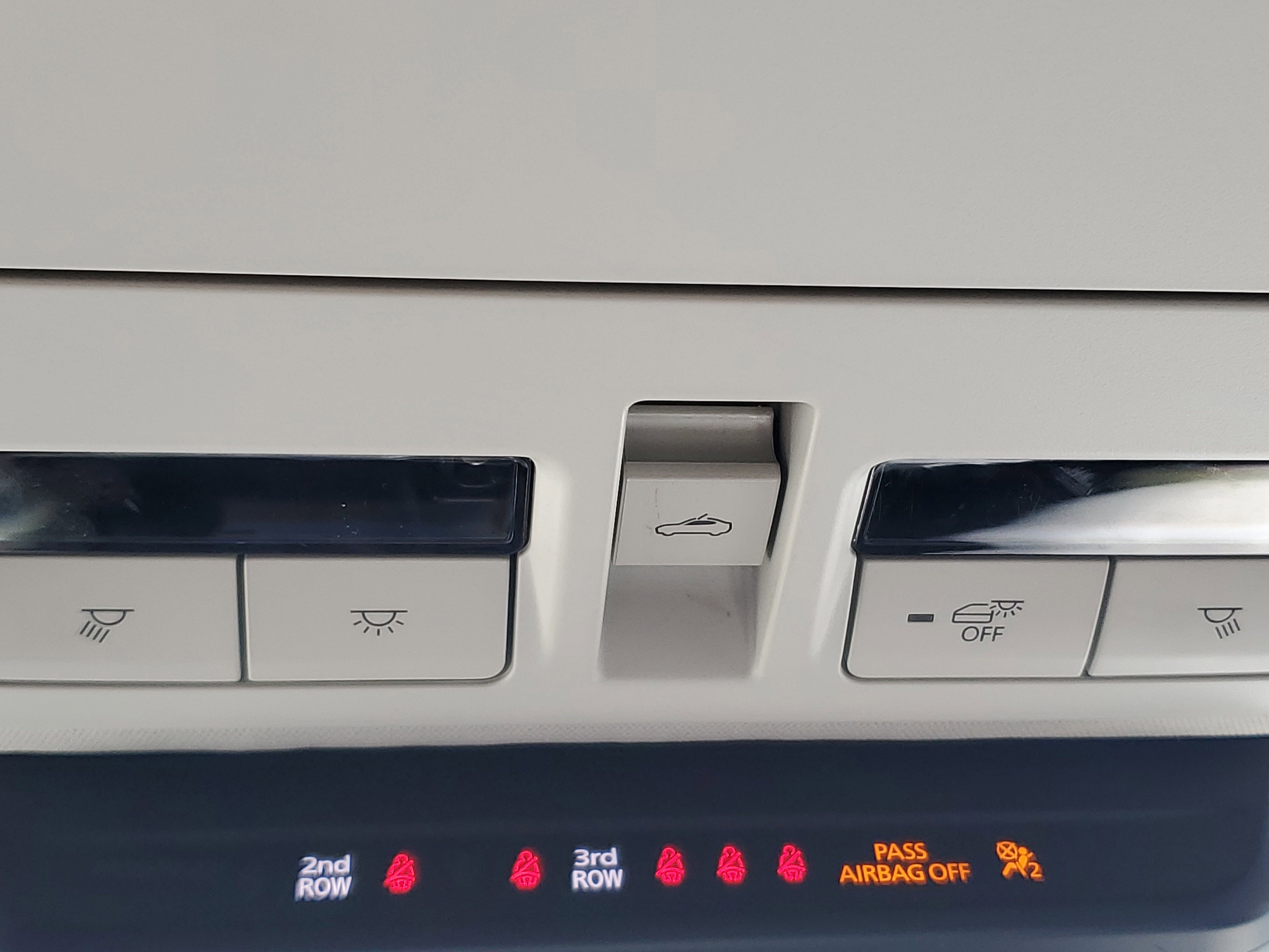 Used 2024 MAZDA CX-90 Plug-In Hybrid w/ Premium Pkg image 37