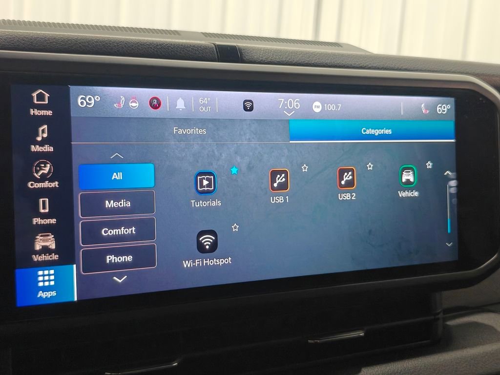 Used 2024 Jeep Wrangler Unlimited image 39