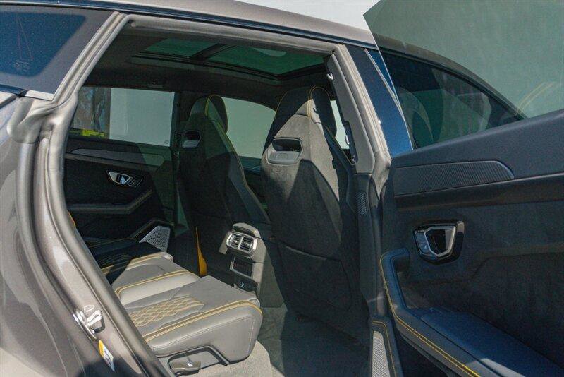 Used 2024 Lamborghini Urus Performante image 59