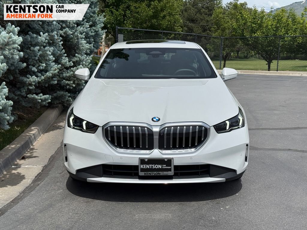 Used 2025 BMW 530i xDrive 530i xDrive image 2