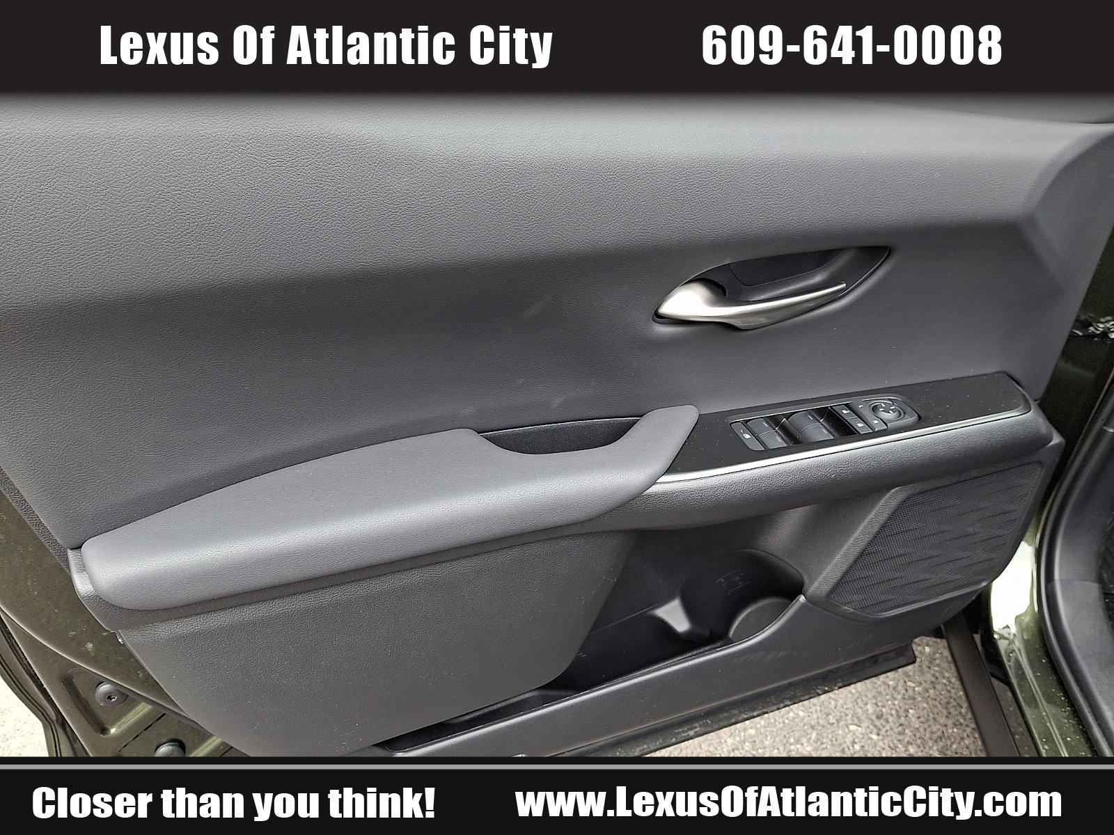Certified 2025 Lexus UX 300h AWD w/ Accessory Package (Z2) image 12