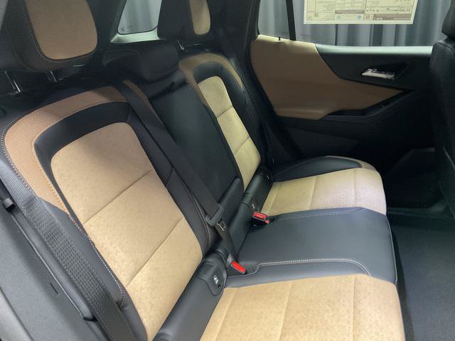 New 2026 Chevrolet Equinox ACTIV AWD/4WD image 15
