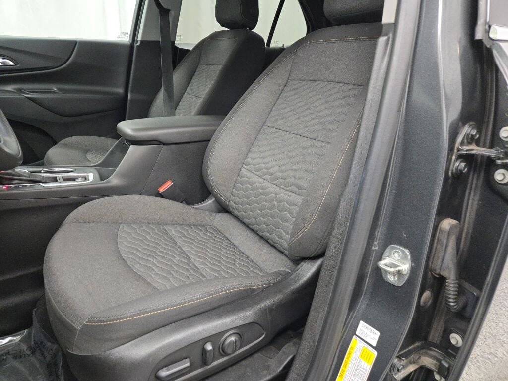 Used 2019 Chevrolet Equinox LT image 25