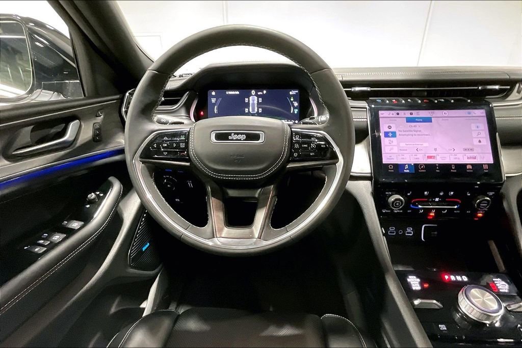 Used 2024 Jeep Grand Cherokee Overland w/ Luxury Tech Group IV image 7