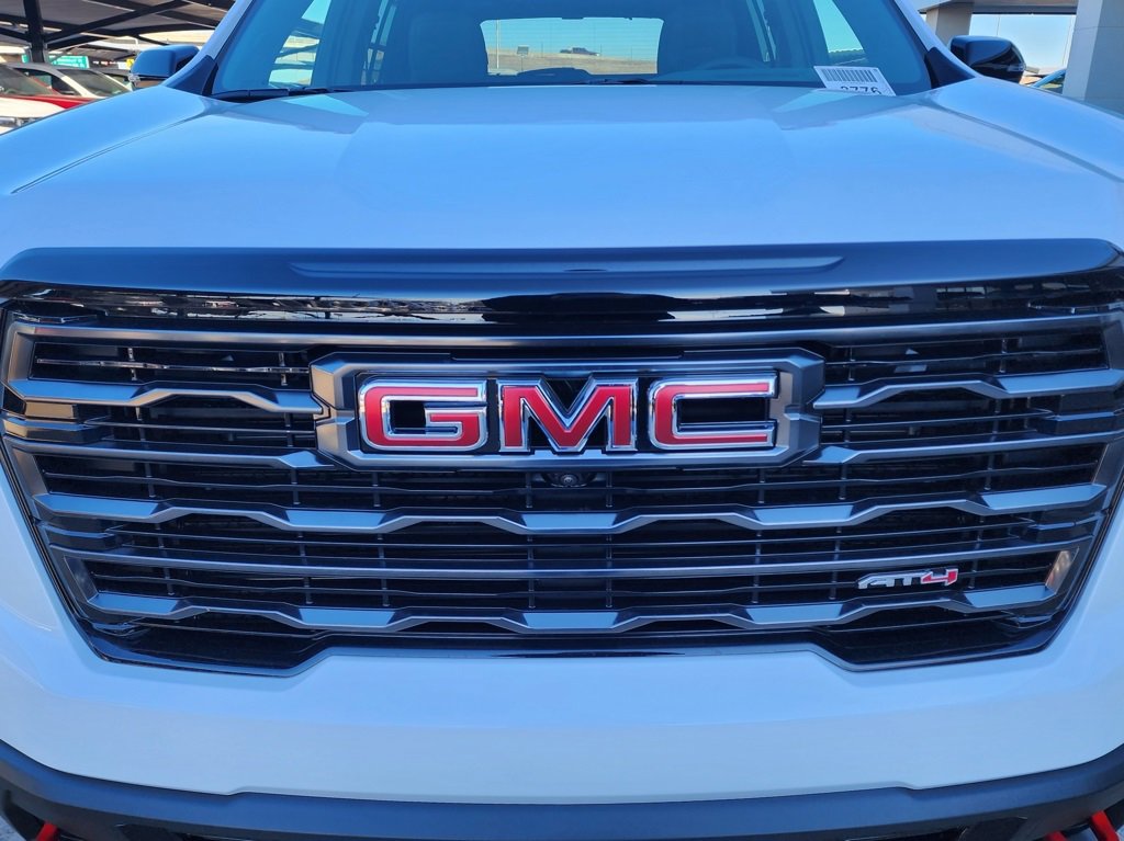 New 2026 GMC Acadia AT4 w/ Luxury Package image 10