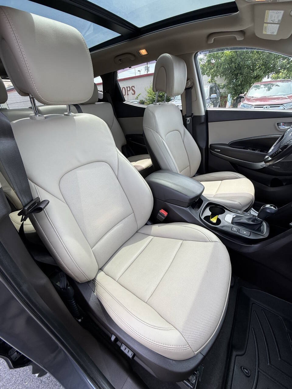 Used 2018 Hyundai Santa Fe Sport w/ Cargo Package FWD image 27