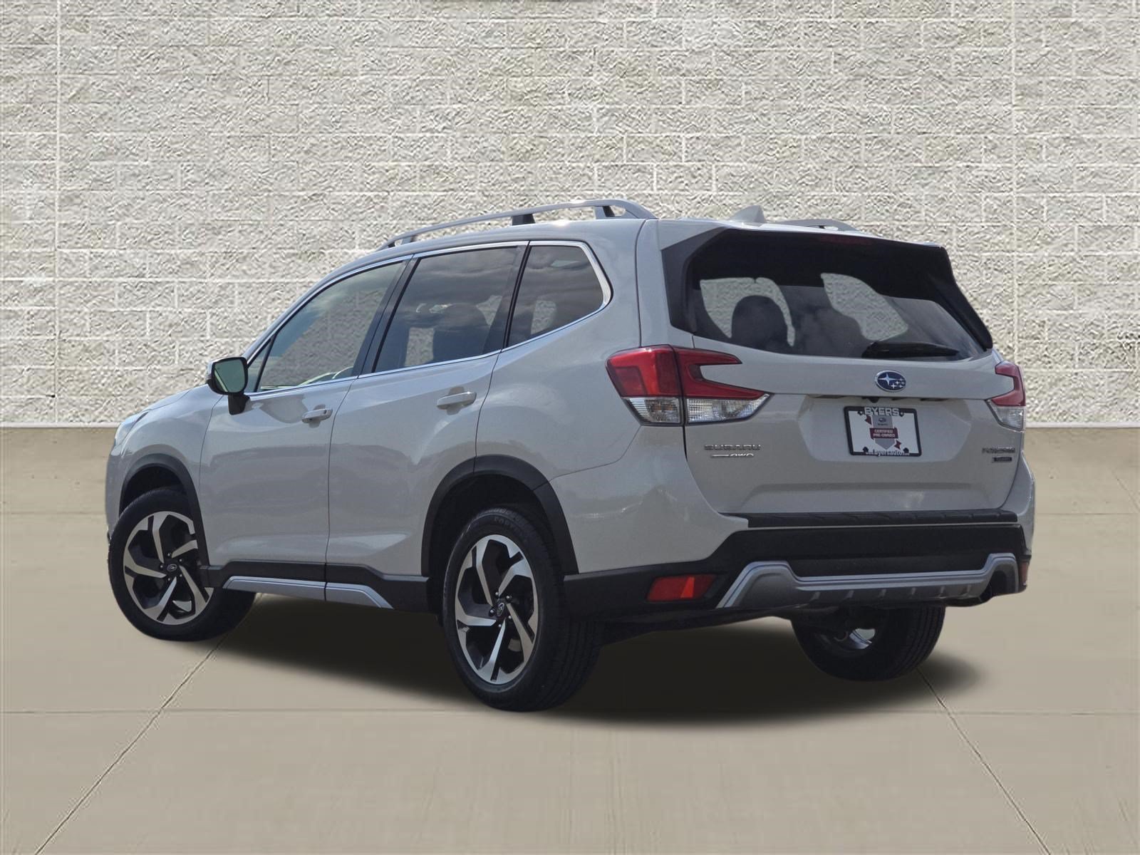 Certified 2023 Subaru Forester Touring w/ Popular Package #2 AWD/4WD image 5