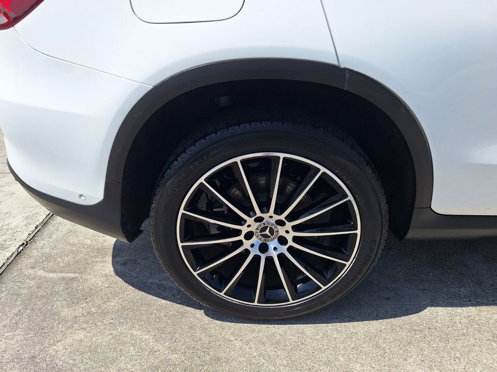 Used 2022 Mercedes-Benz GLC 300 image 24
