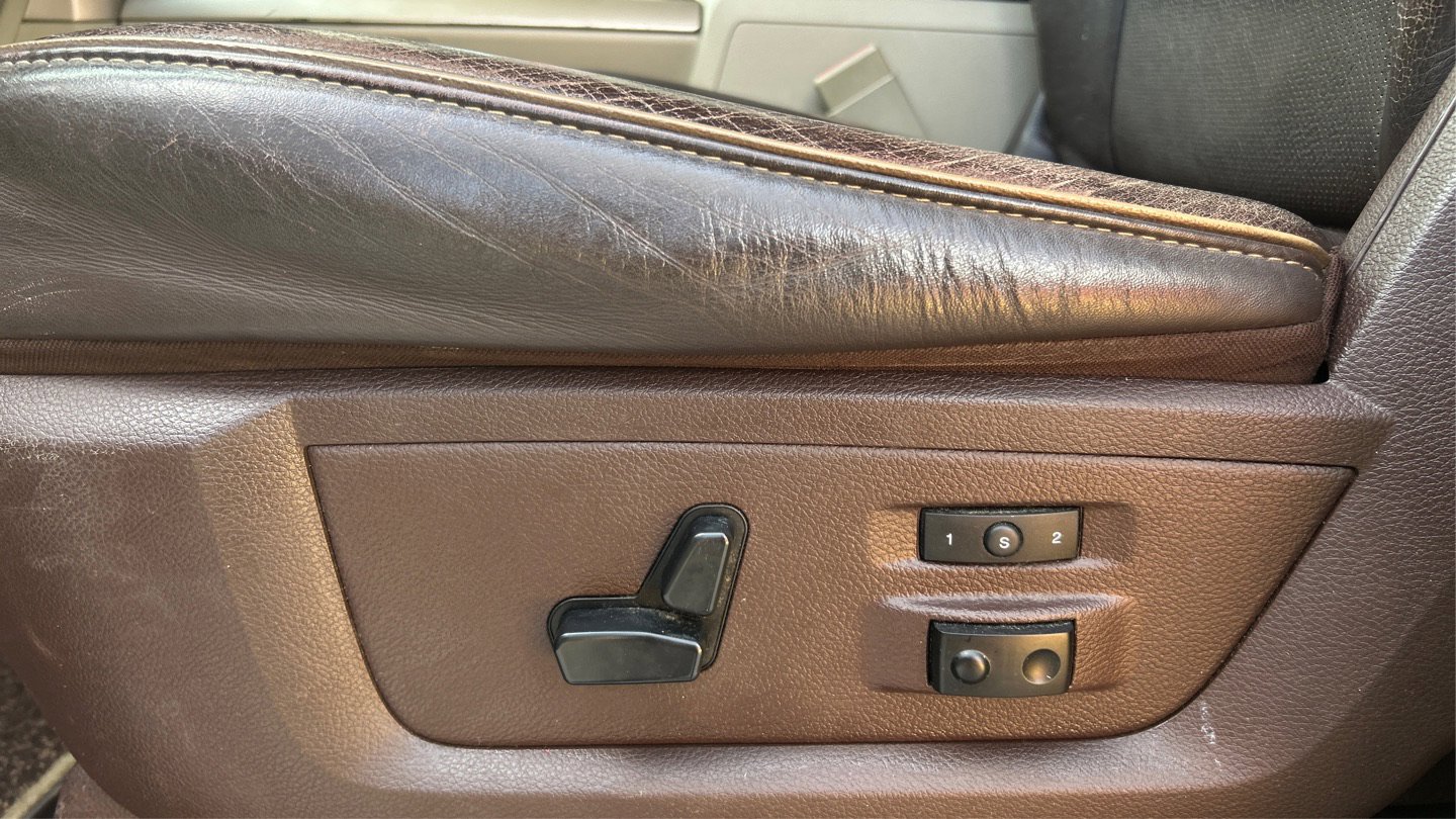 Used 2014 RAM 1500 Laramie Longhorn w/ Convenience Group image 40