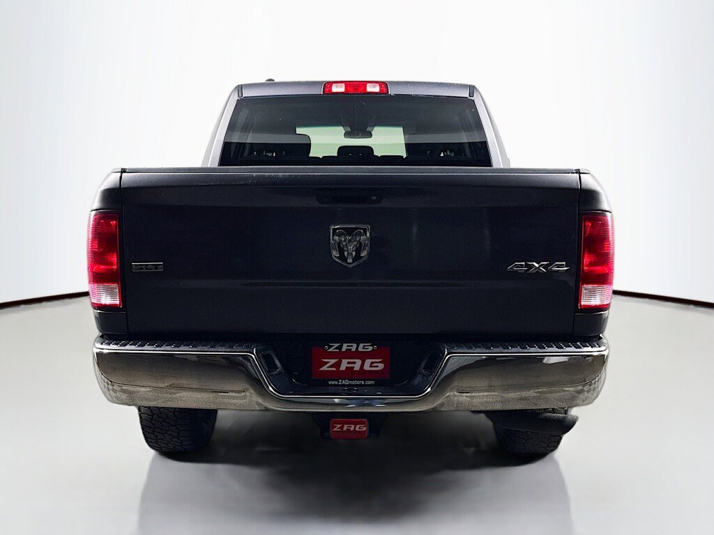 Used 2018 RAM 1500 Classic SLT AWD/4WD image 4