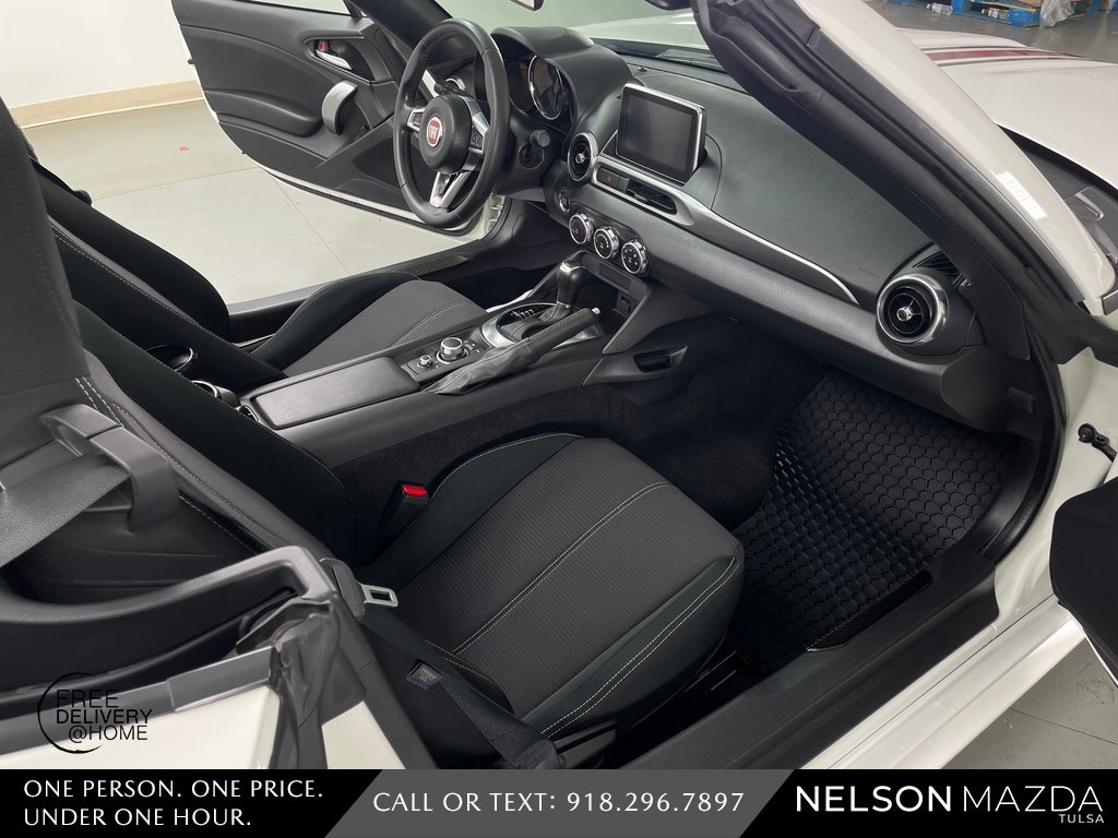 Used 2020 FIAT 124 Spider Classica w/ Technology Group image 35