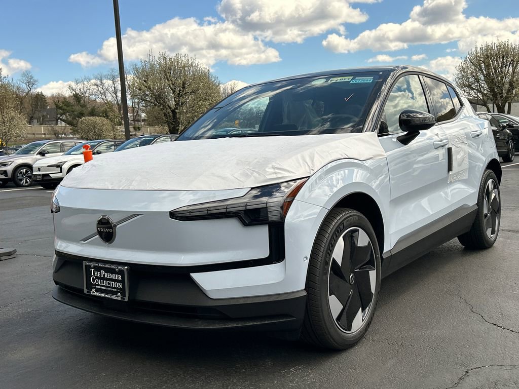 New 2026 Volvo EX30 Ultra w/ Protection Package Premier image 5