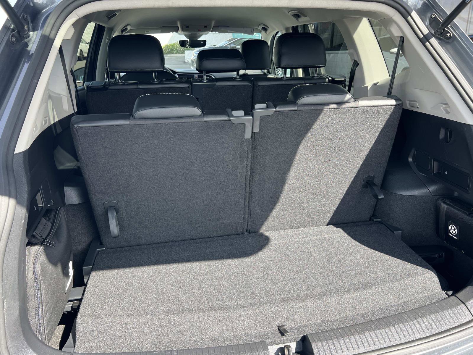 Certified 2023 Volkswagen Tiguan SE image 23