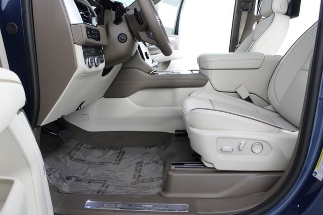 Used 2026 GMC Yukon Denali w/ Denali Reserve Package image 21