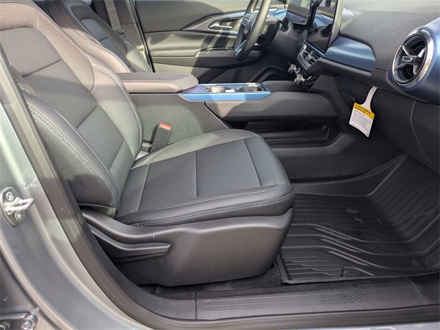 New 2026 Chevrolet Equinox EV LT image 38