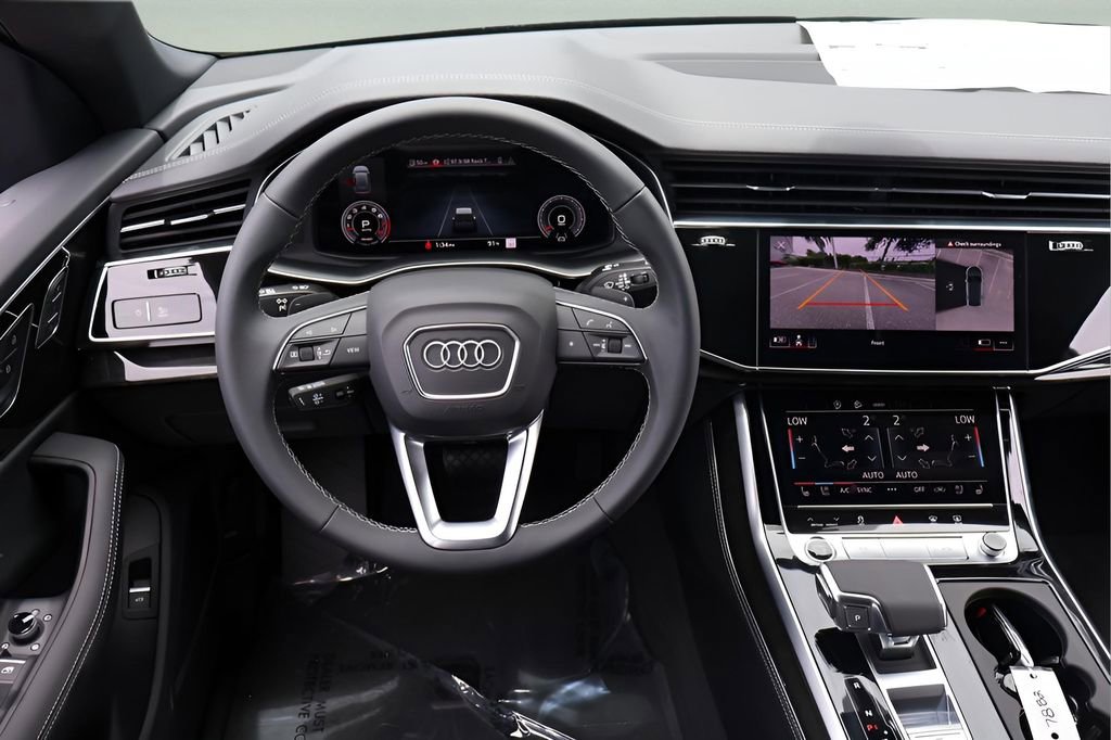 New 2025 Audi Q8 Premium Plus image 17