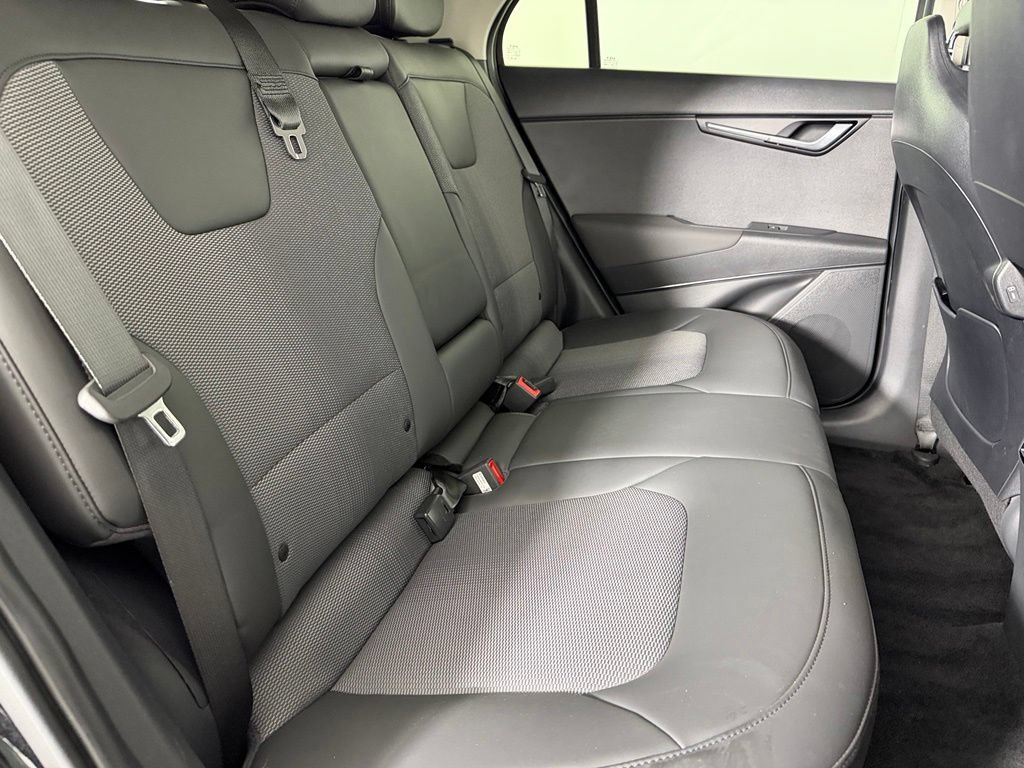 Used 2025 Kia Niro Wind FWD image 31