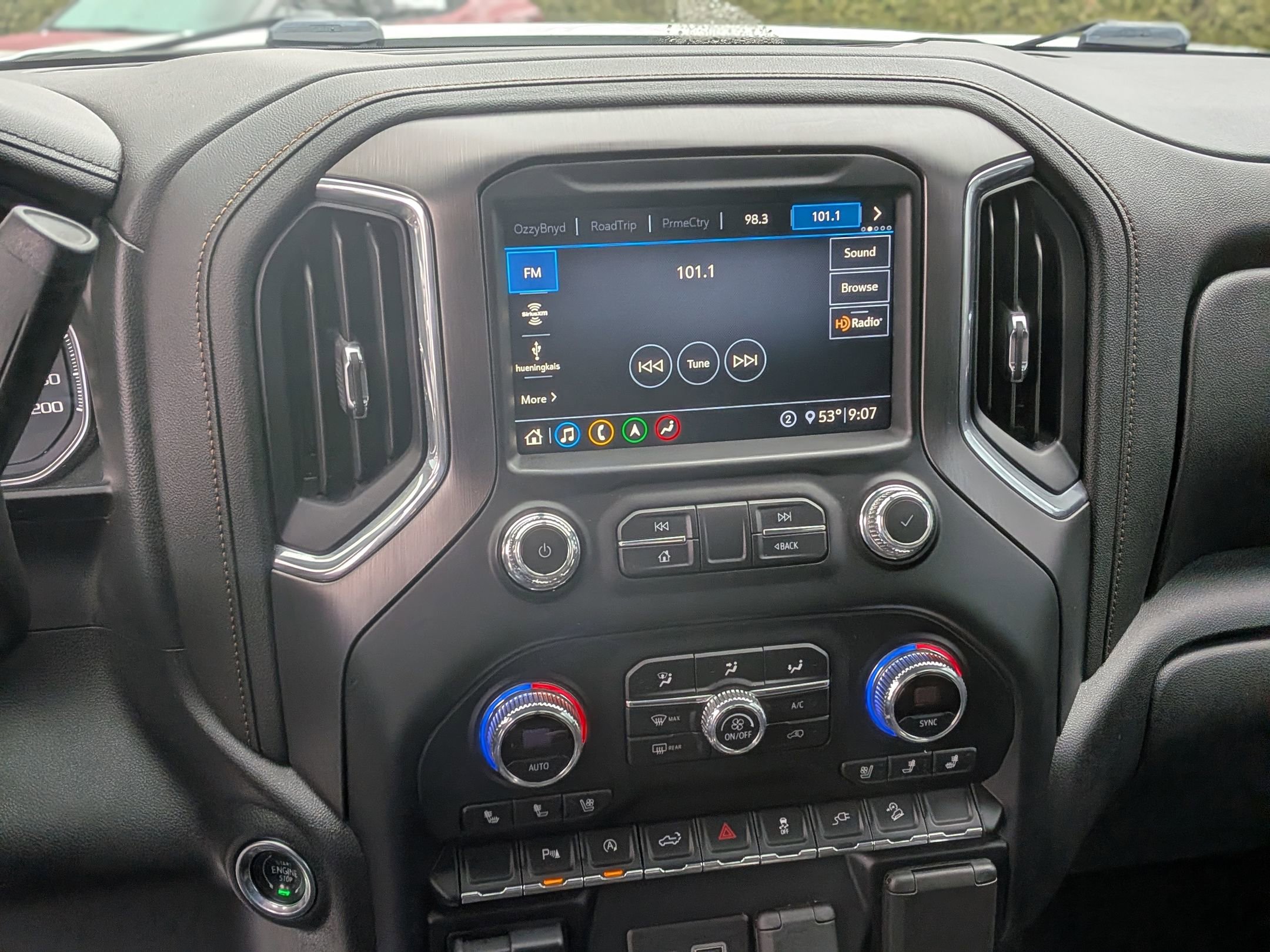 Used 2020 GMC Sierra 1500 AT4 image 26