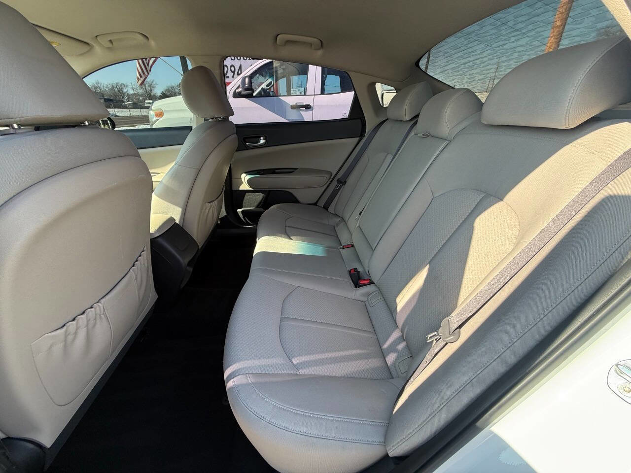 Used 2016 Kia Optima LX image 9