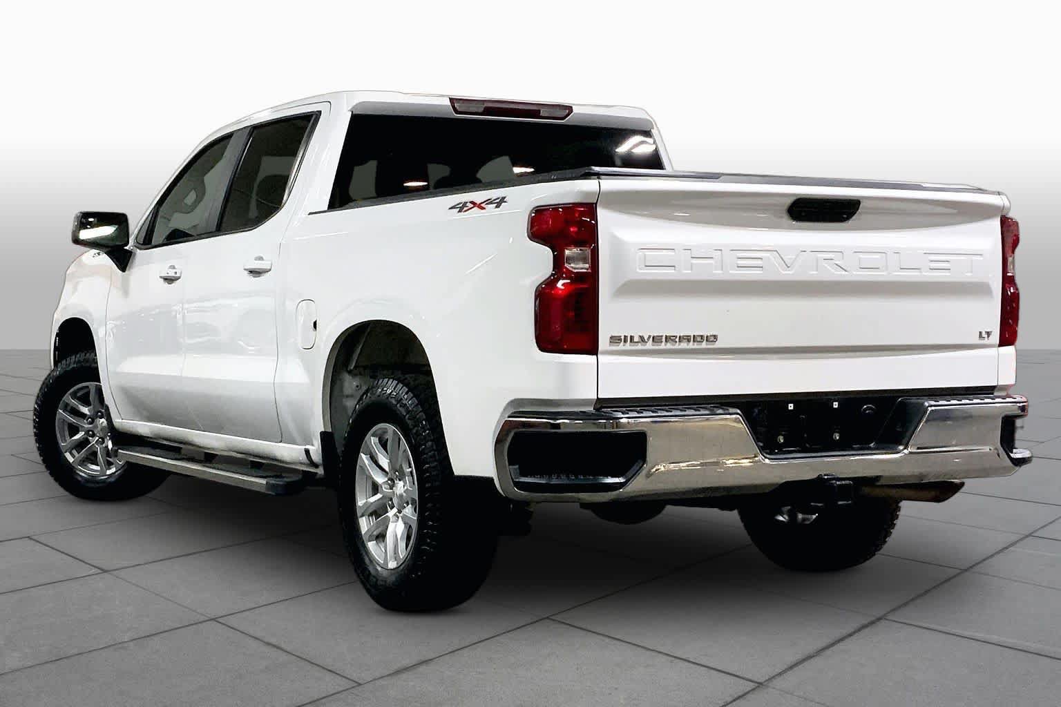 Used 2021 Chevrolet Silverado 1500 LT AWD/4WD image 12