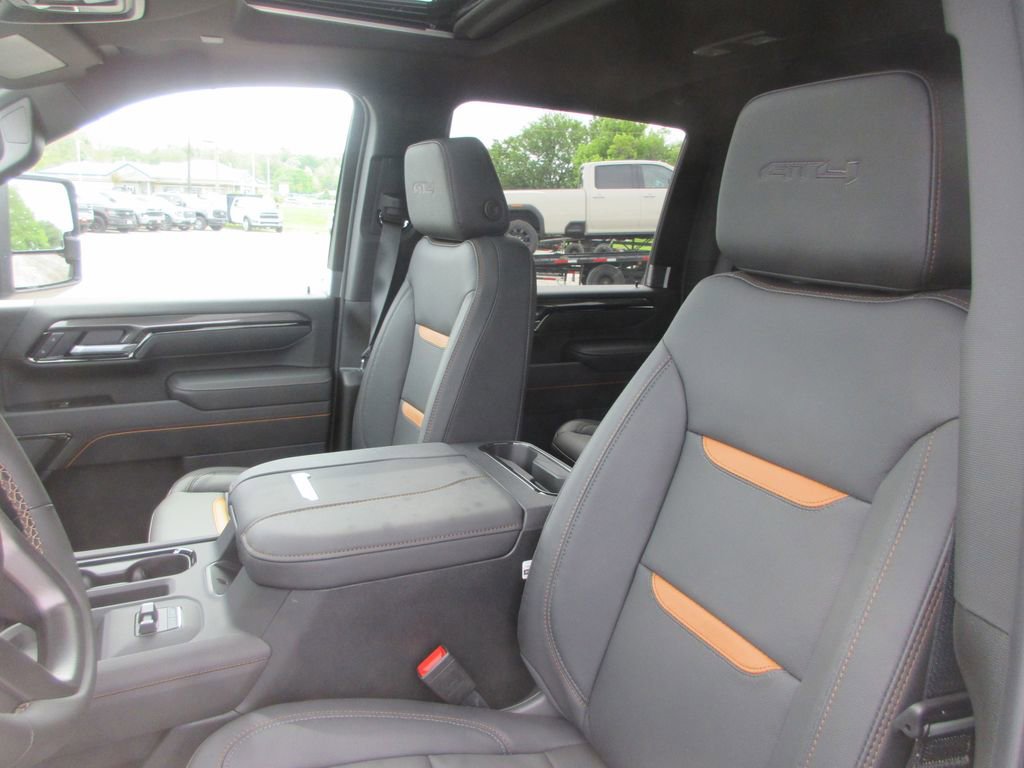 New 2026 GMC Sierra 3500 AT4 w/ AT4 Premium Plus Package AWD/4WD image 13