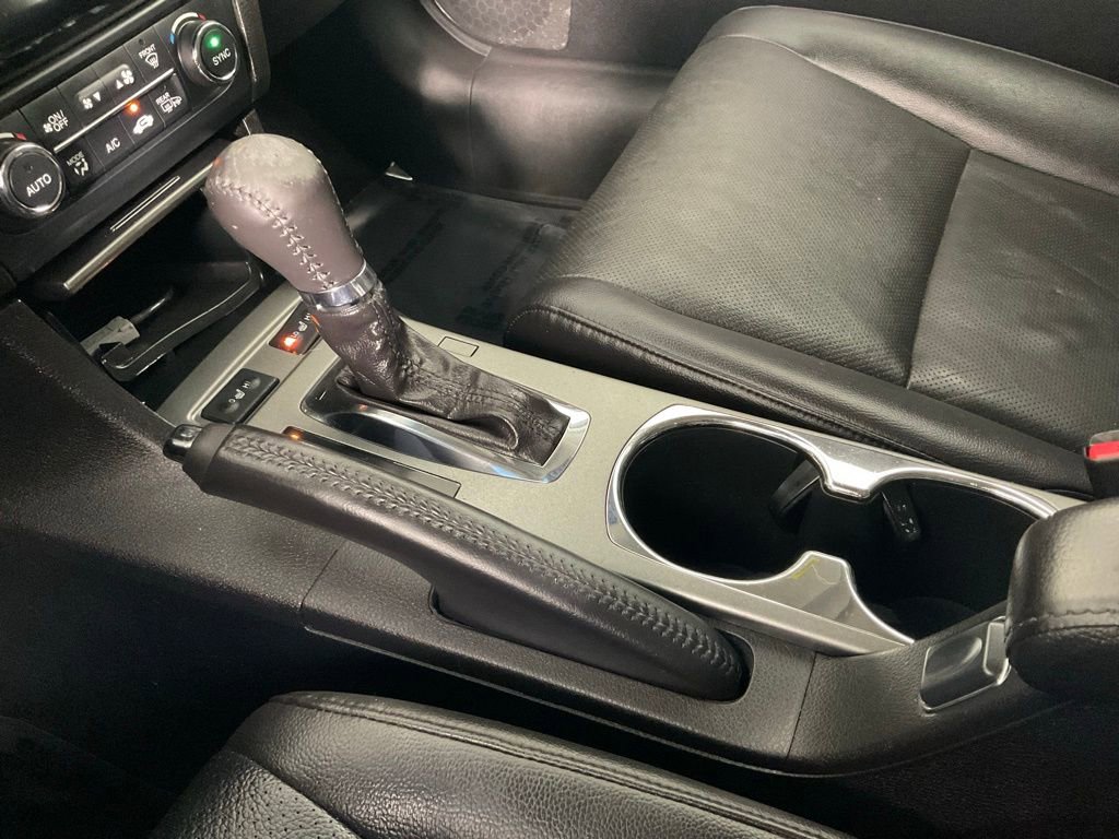 Used 2014 Acura ILX w/ Premium Package image 18