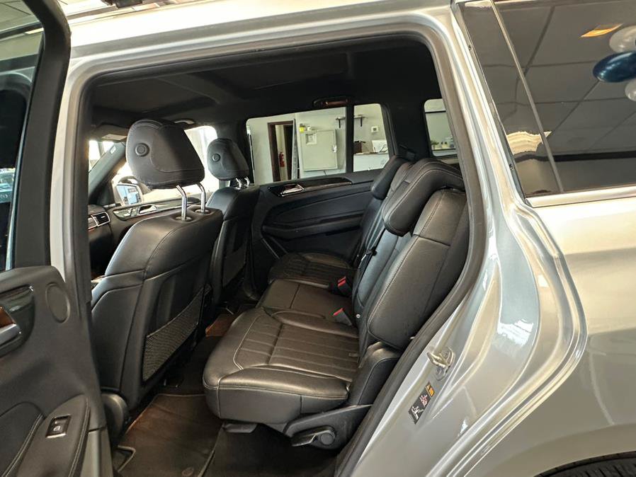 Used 2017 Mercedes-Benz GLS 450 4MATIC image 28