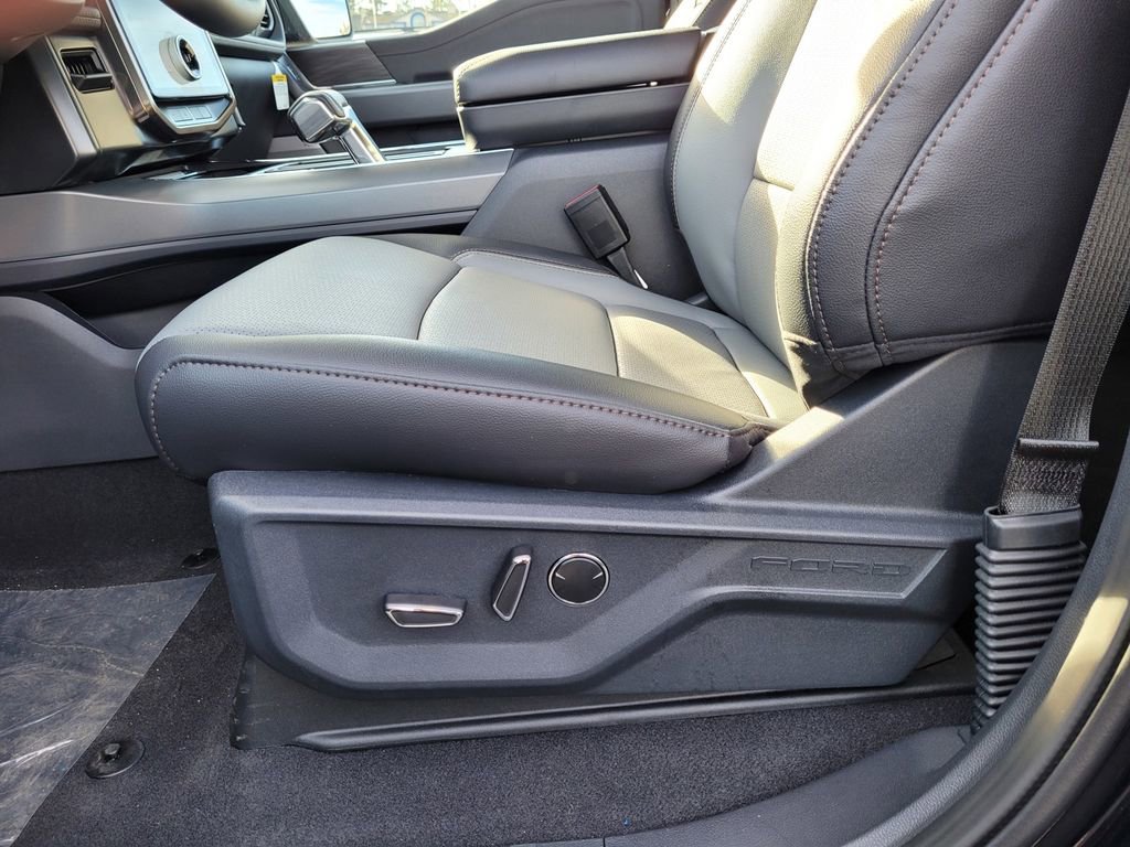 New 2025 Ford F150 Lightning Lariat image 35