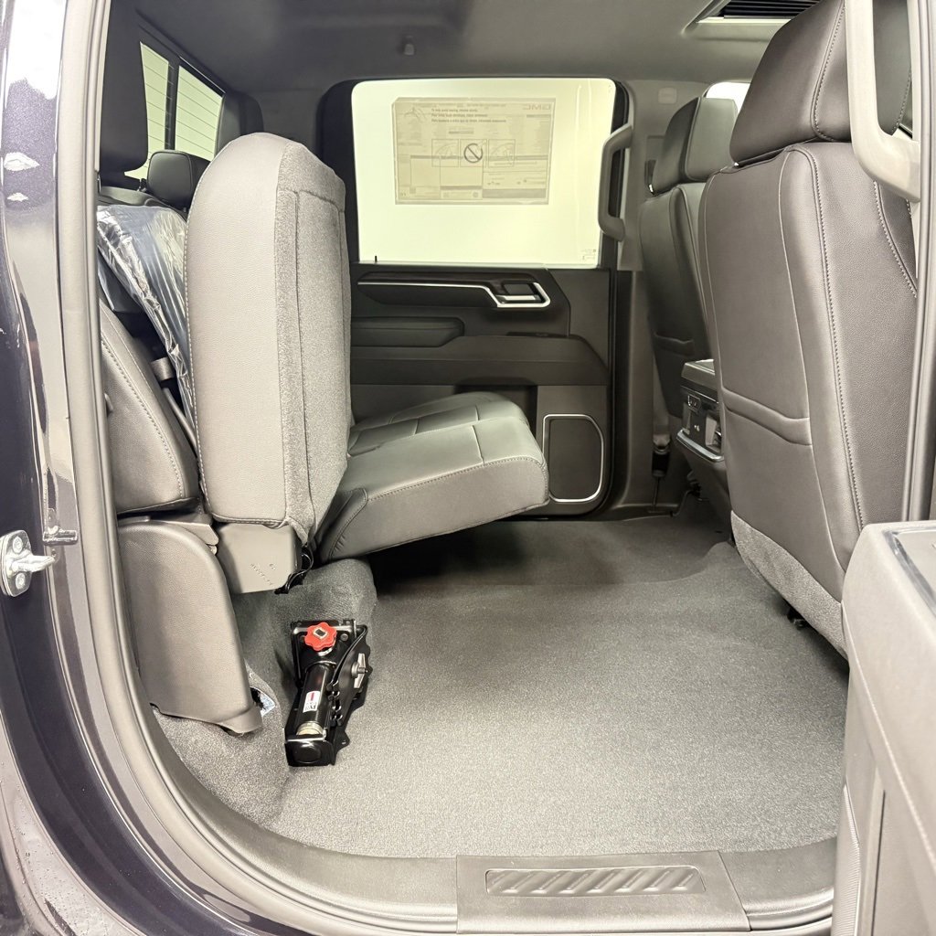 New 2026 GMC Sierra 2500 SLT w/ SLT Premium Package image 19