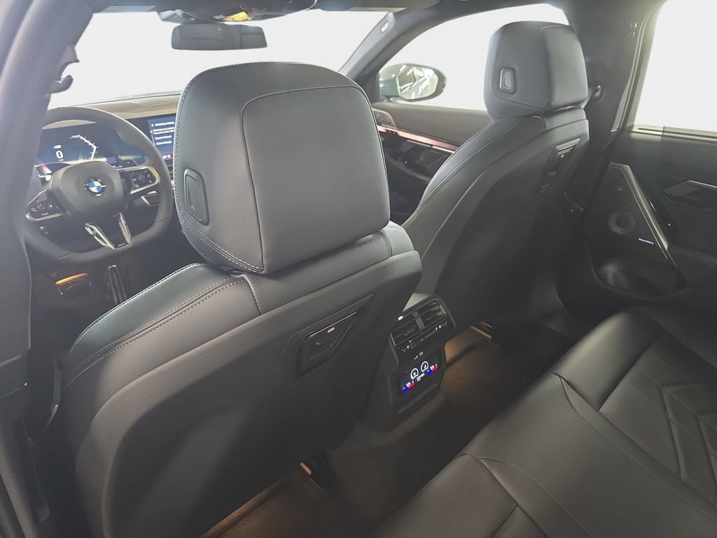 Used 2026 BMW 530i w/ M Sport Package RWD image 8