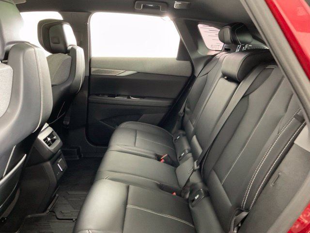 Certified 2026 Cadillac Optiq Luxury 1 w/ LPO, Floor Liner Package RWD image 30