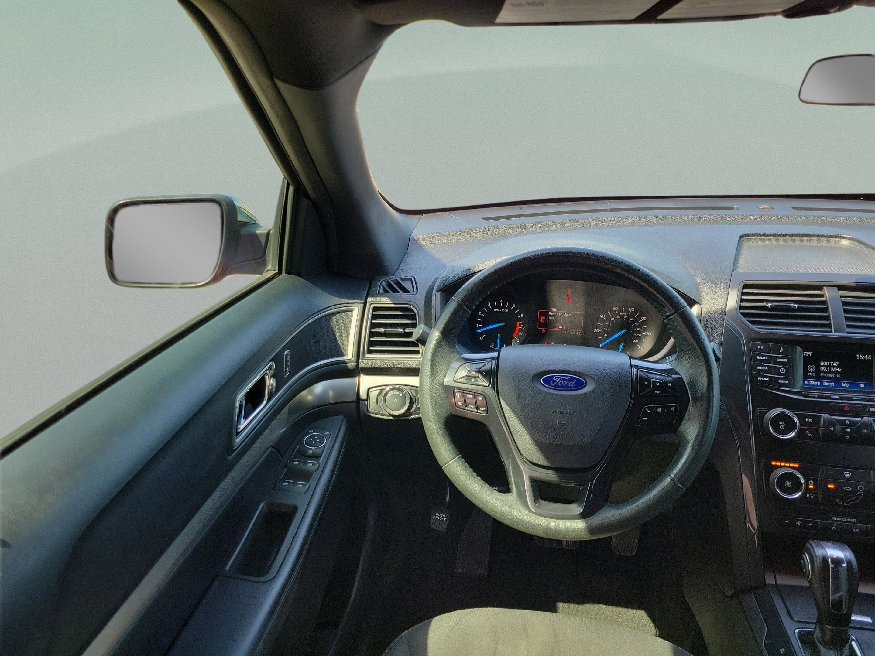 Used 2018 Ford Explorer XLT FWD image 5