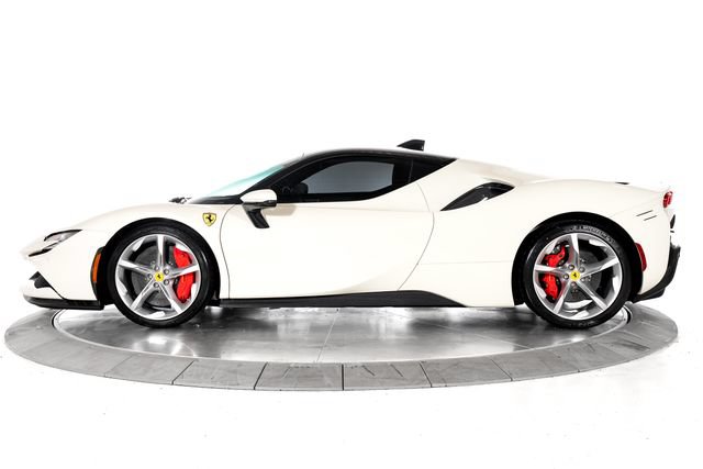 Used 2023 Ferrari SF90 Stradale AWD/4WD image 3